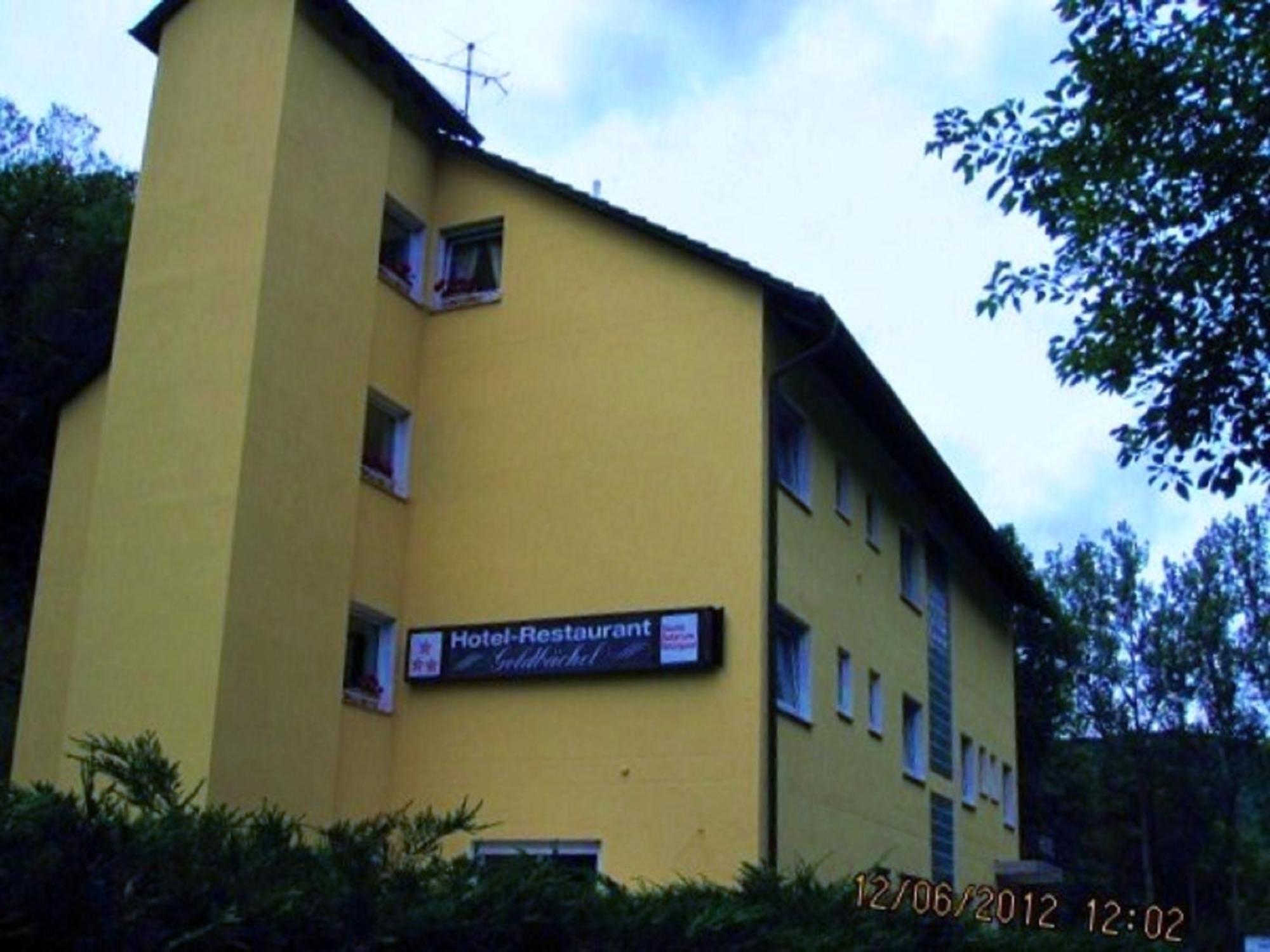 Hotel Goldbaechel Wachenheim an der Weinstrasse Bagian luar foto